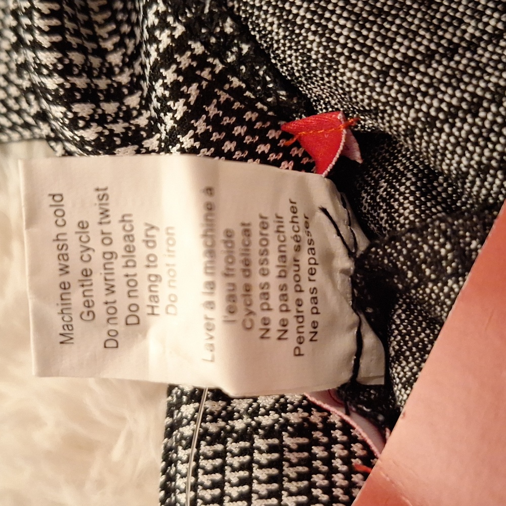 Guess Marcella Stripe Jet Blk Plaid Multi  W/ Maroon & White Stripes on Side SP - Picture 8 of 8